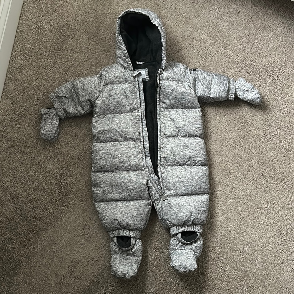 Like New: Baby Gap grey 0-6 months winter puffer
